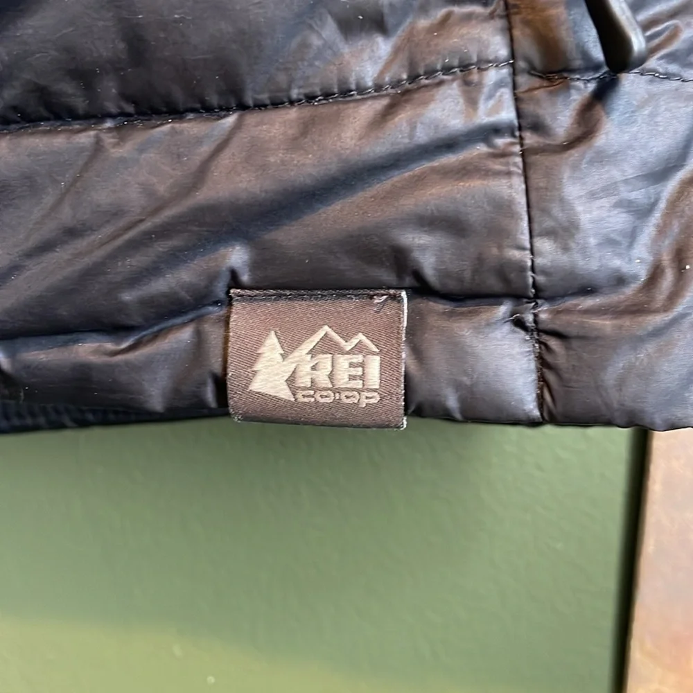REI down vest - Picture 2 of 8